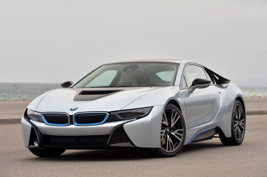  BMW i8 2014 года  (фото 131 из 180)